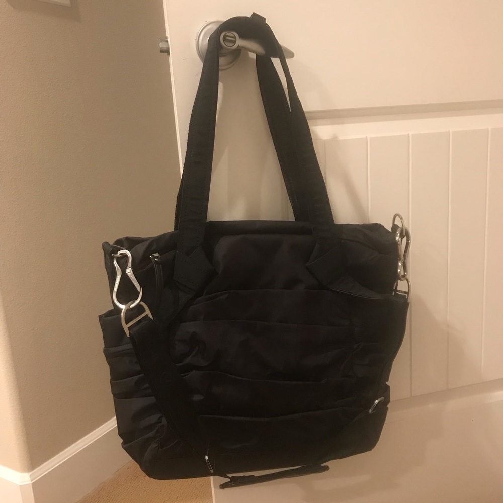 Lululemon triumphant bag - Picture 11 of 15